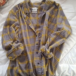 ✨Yellow and grey flannel✨